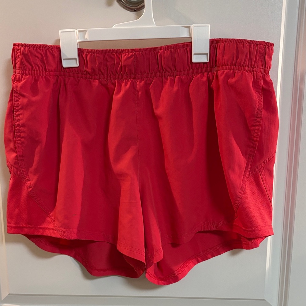 Women’s Hot Pink Athletic Shorts w/Pockets